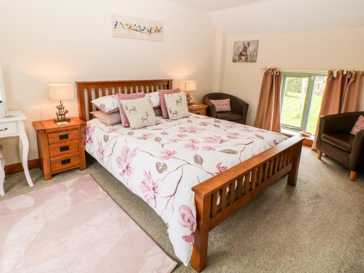 آشبورن Old Hall Cottages المظهر الخارجي الصورة